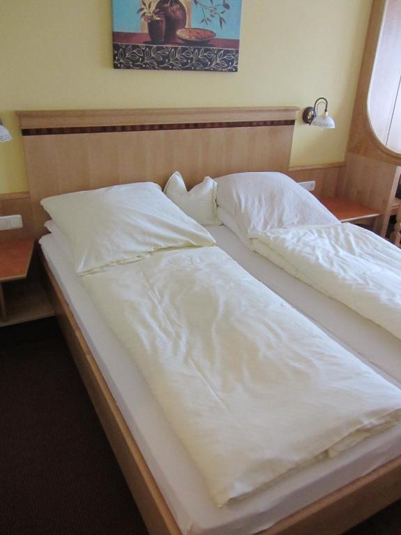 Pension Zur Alten Schmiede ツヴィーゼル 部屋 写真
